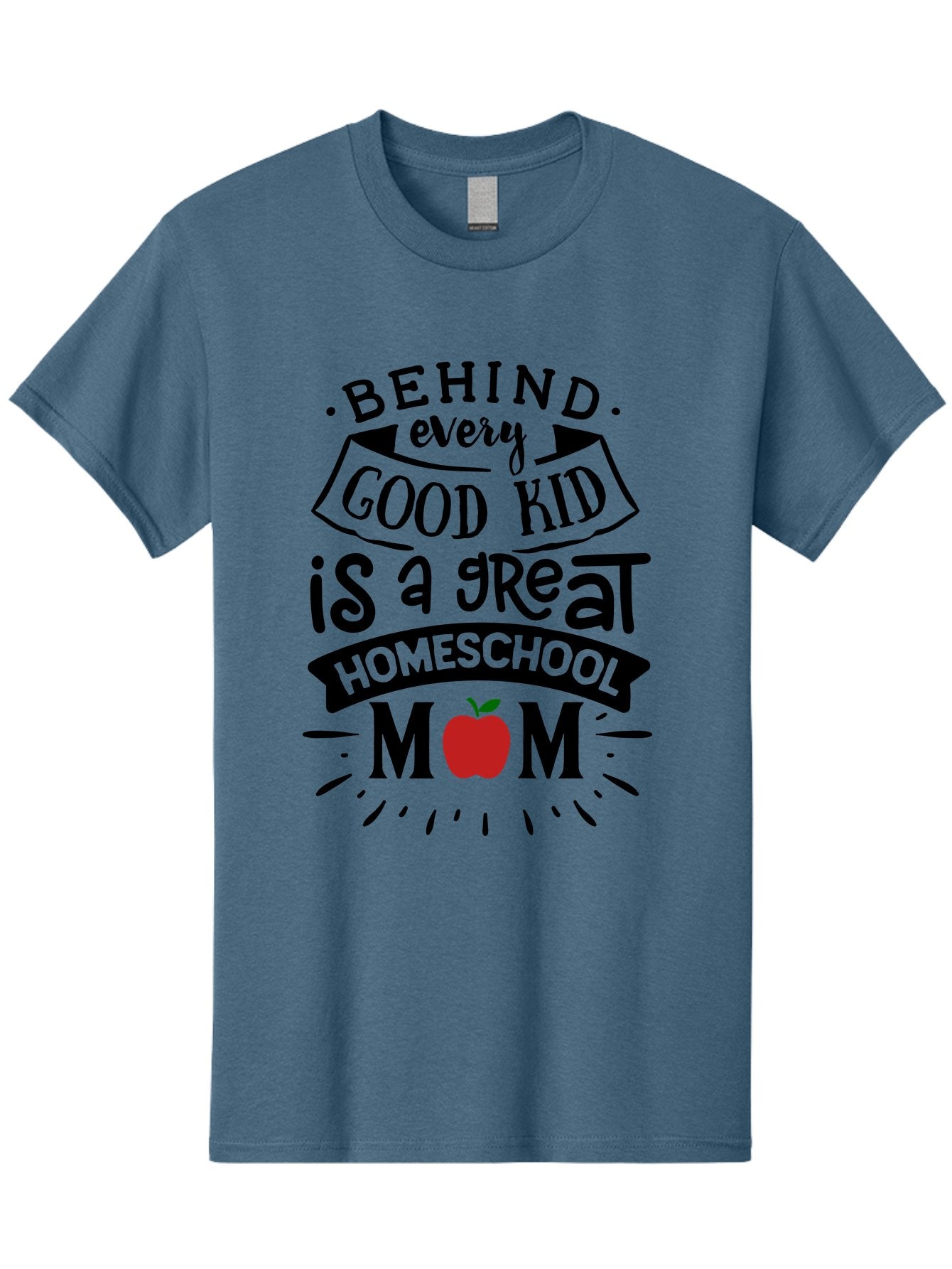 Behind-Every-Good-Kid-2 Men'S Graphic Tee, 100% Cotton, Comfortable Casual Summer Wear, Machine Washable, Homeschool Mom Appreciation, Proud Mom Quote, Homeschooling Inspiration, Motherhood Dedication, Apple Symbol, Educational Support, Aab314 15