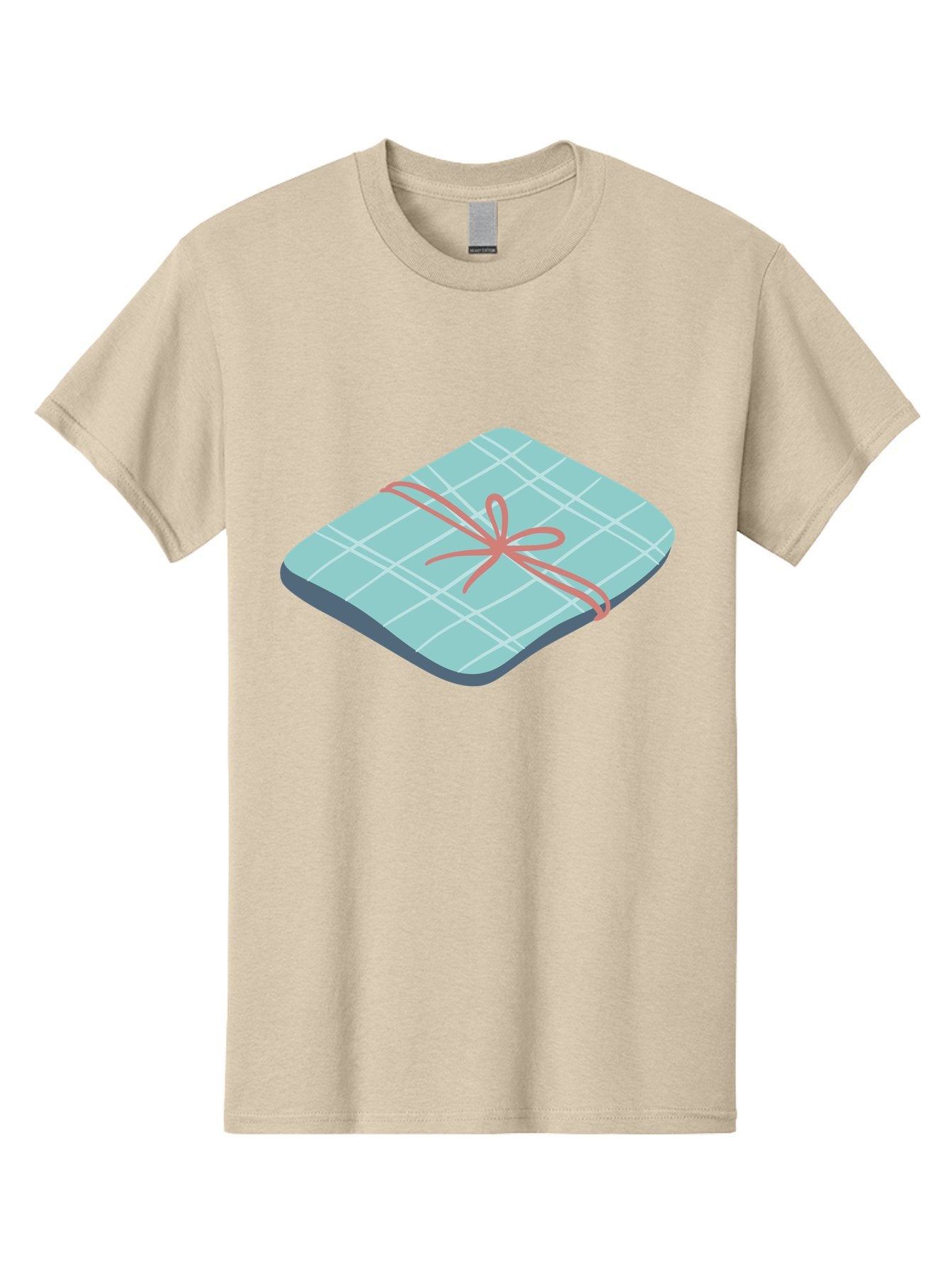 Gift-Box Men'S Graphic Tee, 100% Cotton, Comfortable Casual Summer Wear, Machine Washable, Wrapped Gift, Plaid Pattern, Red Ribbon, Bow, Present, Gift Idea, Celebration, Festive, Occasion, Special Day, Packaging Aac037