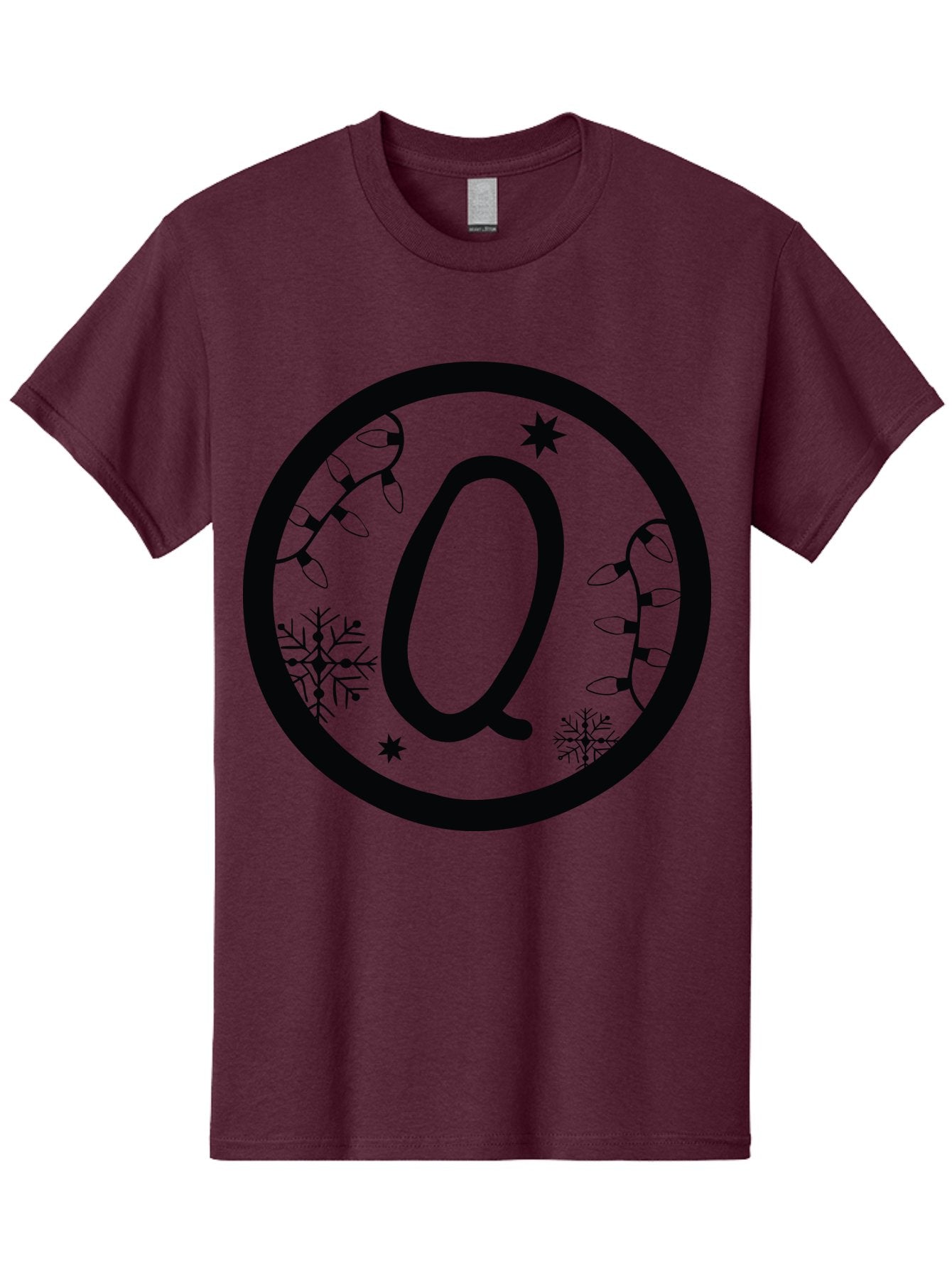 Q Men'S Graphic Tee, 100% Cotton, Comfortable Casual Summer Wear, Machine Washable, Christmas Decorations, Holiday Lights, Festive Snowflakes, Winter Wonderland, Black And Green Theme, Letter Q, Christmas Ornaments, Seasonal Design Aad111