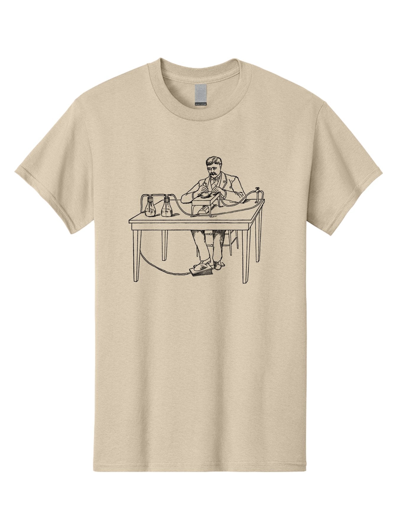Man-Experimenting Men'S Graphic Tee, 100% Cotton, Comfortable Casual Summer Wear, Machine Washable, Scientist In A Lab, Experimental Setup, Laboratory Equipment, Scientific Research, Vintage Style, Monochrome Illustration, Chemistry Lab, Aad630 13