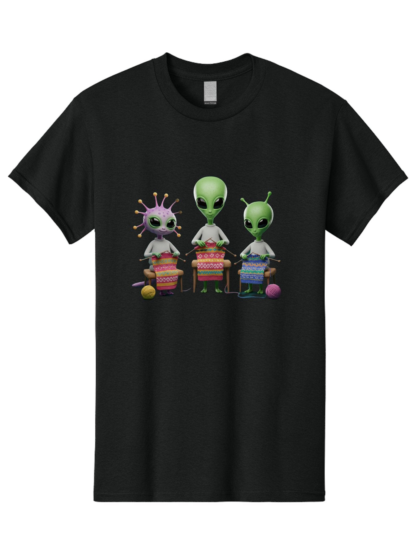Aliens-Knitting Men'S Graphic Tee, 100% Cotton, Comfortable Casual Summer Wear, Machine Washable, Cartoon Aliens, Knitting Patterns, Colorful Yarn, Creative Creatures, Extraterrestrial Hobby, Playful Illustration, Knitting Needles, Bab638