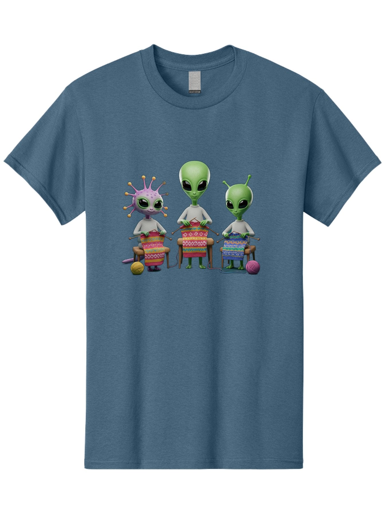 Aliens-Knitting Men'S Graphic Tee, 100% Cotton, Comfortable Casual Summer Wear, Machine Washable, Cartoon Aliens, Knitting Patterns, Colorful Yarn, Creative Creatures, Extraterrestrial Hobby, Playful Illustration, Knitting Needles, Bab638 15