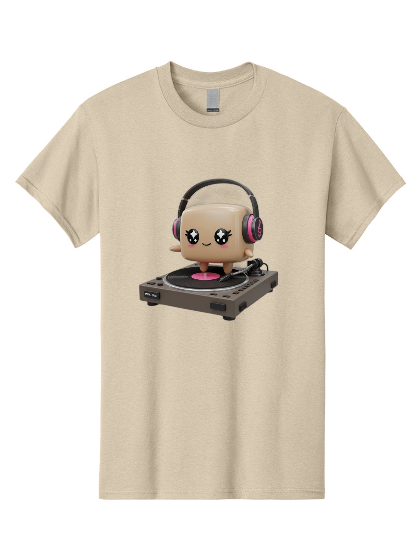 Nendoroid-Dj Men'S Graphic Tee, 100% Cotton, Comfortable Casual Summer Wear, Machine Washable, Vinyl Record Player, Kawaii Character, Robot Dj, Morikoki Brand, Cute Illustration, Pop Culture, Music Lover, Dj Equipment, Retro Style, Fun Design Bad359