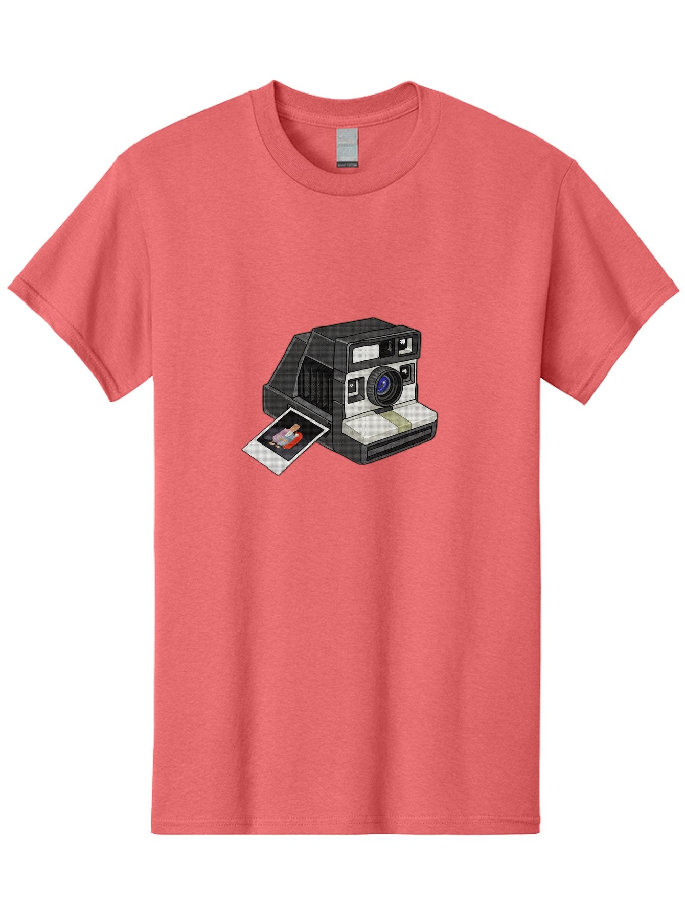 Polaroid-Camera-7 Men'S Graphic Tee, 100% Cotton, Comfortable Casual Summer Wear, Machine Washable, Polaroid Camera, Instant Photo, Nostalgic Technology, Retro Photography, Developed Picture, Square Format, Close-Up Shot, Digital Illustration Bae687