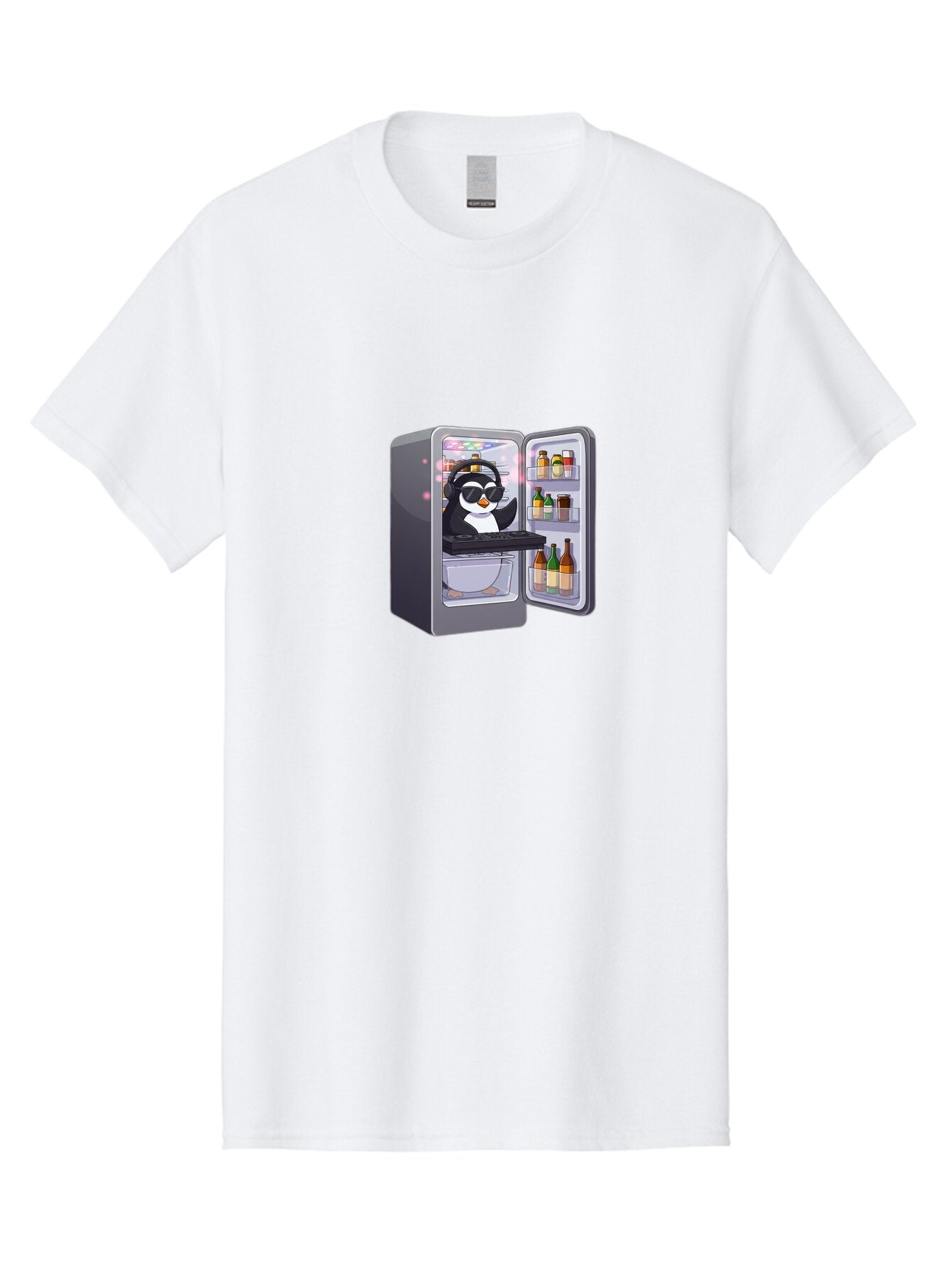 Penguin-Dj-1 Men'S Graphic Tee, 100% Cotton, Comfortable Casual Summer Wear, Machine Washable, Vintage Camera, Old Camera, Antique Camera, Black Camera, Classic Photography, Photography Equipment, Nostalgic Device, Film Camera, Camera Art Ban066 15